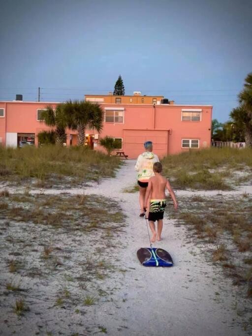 Beachfront Condo On Quiet Treasure Island- 1 Bed St. Pete Beach Εξωτερικό φωτογραφία