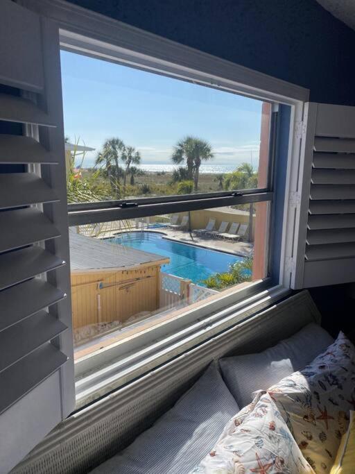 Beachfront Condo On Quiet Treasure Island- 1 Bed St. Pete Beach Εξωτερικό φωτογραφία