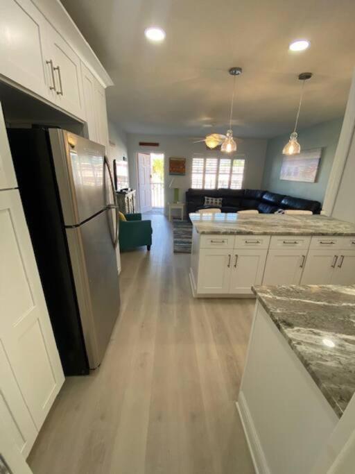 Beachfront Condo On Quiet Treasure Island- 1 Bed St. Pete Beach Εξωτερικό φωτογραφία