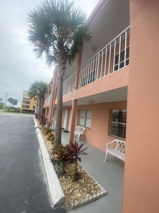 Beachfront Condo On Quiet Treasure Island- 1 Bed St. Pete Beach Εξωτερικό φωτογραφία