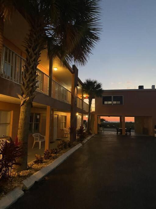 Beachfront Condo On Quiet Treasure Island- 1 Bed St. Pete Beach Εξωτερικό φωτογραφία